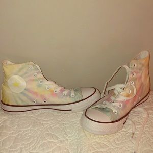 WOMENS HIGH TOP TIE DYE CONVERSE🦋